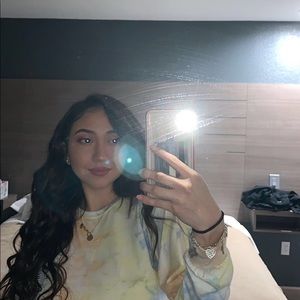 Meet your Posher, Aleida